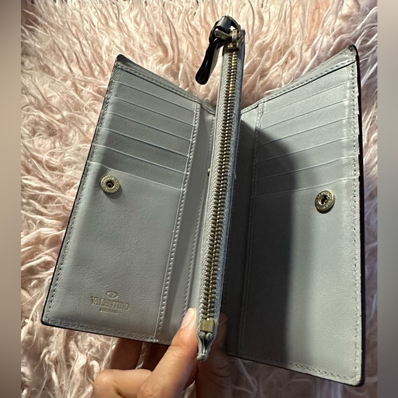 Valentino Garavani Rockstud Gray Smooth Leather Long Wallet. Authentic! - Picture 3 of 16